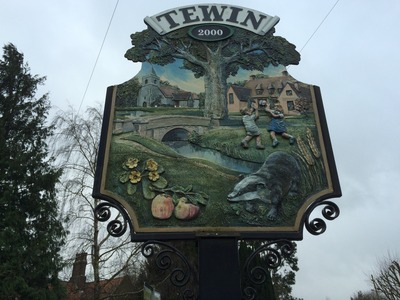 Tewin village sign