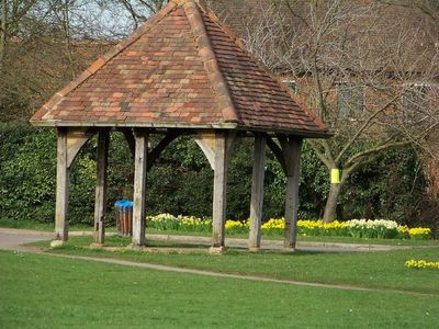 The shelter on Lower Green