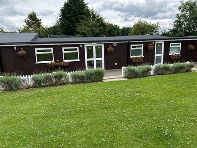 The Pavilion in its setting on Upper Green, Tewin.