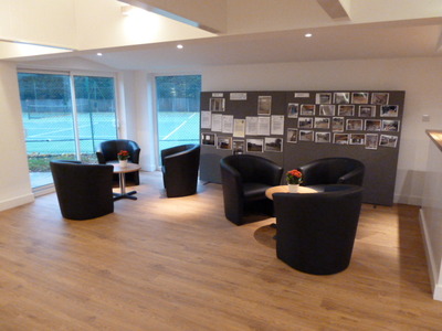 The seating area.