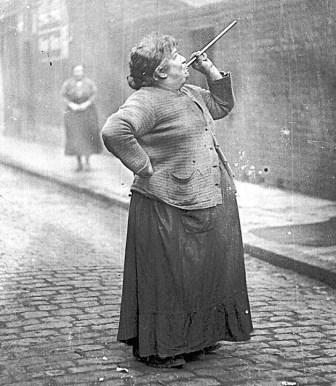 Knocker-upper